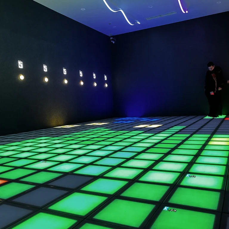 Solar-Powered Arcades: Cutting Energy Costs by 40% with Renewable Tech
